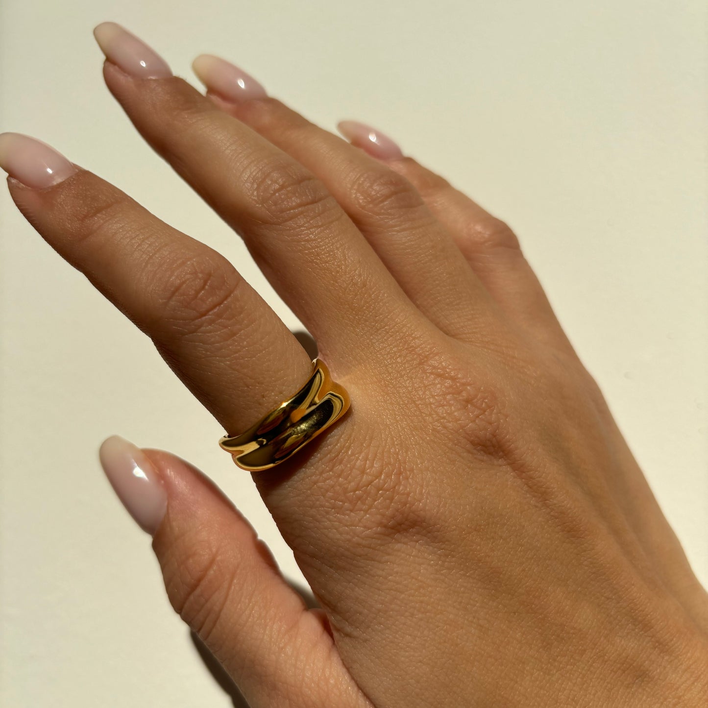 טבעת פלוטו זהב